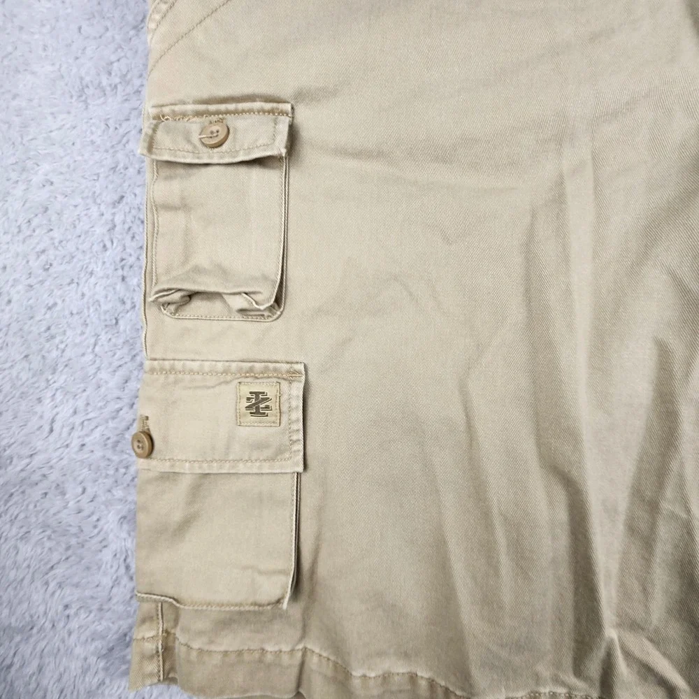 Izod cargo shorts